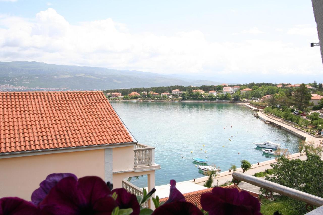 Apartmani Radosav Šilo Esterno foto